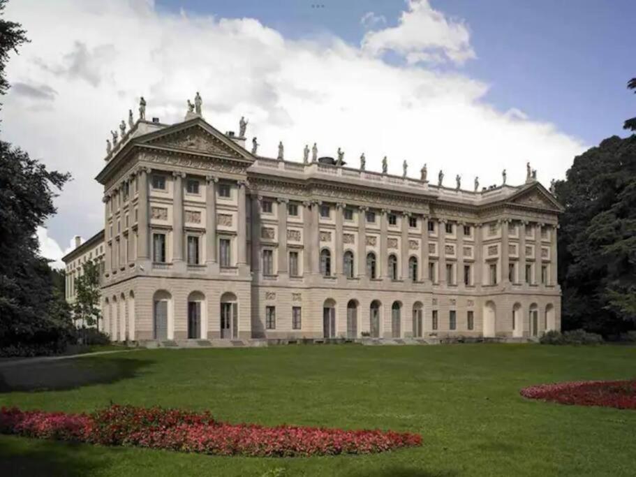 Apartment In Villa Milano Eksteriør bilde